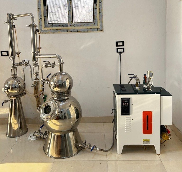 Single steam distillation unit close-up